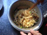 家常菜凉拌干豆腐丝做法图解8)