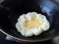 美味营养的鸡蛋炒丝瓜的做法图解四