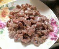 家常菜芥兰炒牛肉做法图解4)