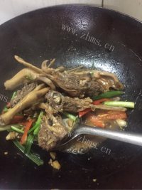 酱焖鸭头鸭掌做法图解10)
