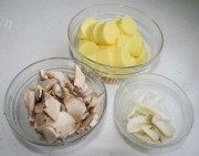 诱人的红烧玉子豆腐做法图解1)