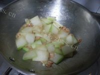 家常菜冬瓜虾仁做法图解6)