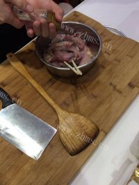 好吃的水煮鱼做法图解17)