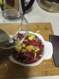 水煮牛肉做法图解1)