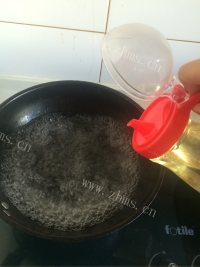 家常菜凉拌千张丝做法图解5)