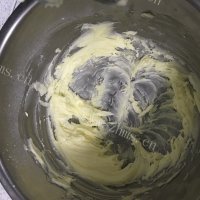 香气浓郁的罗马盾牌饼干做法图解3)