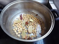 美味的五香鹰嘴豆做法图解3)