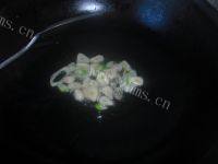 清爽的芹菜炒豆干做法图解6)
