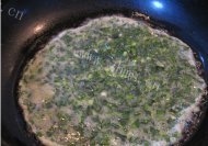 美味韭菜末炒鸡蛋做法图解5)