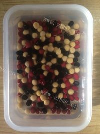 早餐之红黄黑豆浆做法图解1)