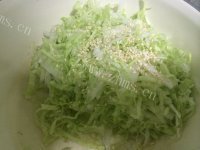 家常菜白菜拌粉丝做法图解1)
