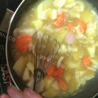 自制猪肉蔬菜咖喱做法图解17)