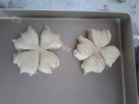 自制太阳花面包做法图解11)