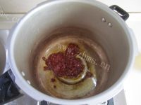 美味的卤藕回锅牛肉做法图解2)