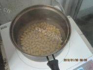 美味的茄汁黄豆做法图解3)