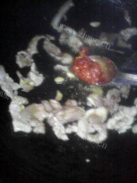 香飘十里的苦瓜肉片做法图解8)