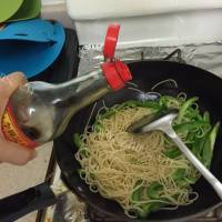 美味的青椒肉丝炒面做法图解6)