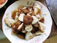 家常菜蚝油香菇豆腐做法图解1)
