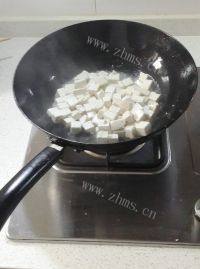 味道不错的炒豆腐做法图解4)