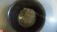 好吃的浓香巧克力豆饼干做法图解9)
