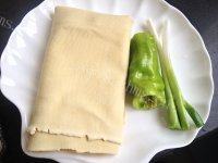 「DIY美食」尖椒干豆腐做法图解1)