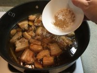 上海红烧肉做法图解13)