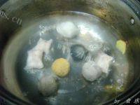 紫菜丸子汤做法图解4)