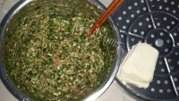 自制韭菜猪肉大馄饨做法图解7)