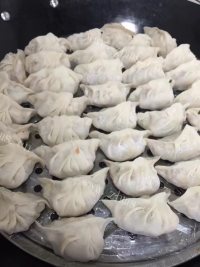 好吃的芋头玉米饺子做法图解3)