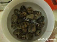 鲜咸的鲜虾味噌汤做法图解3)
