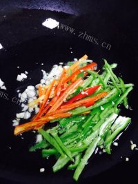 美味佳肴般的酸辣土豆丝做法图解7)
