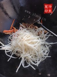 齿颊留香的绿豆芽煎饼盒子做法图解16)