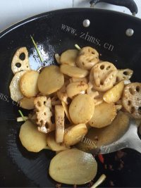 美味的干锅虾做法图解13)