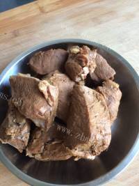开胃的咖喱牛肉干做法图解3)