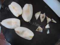 好喝的雪梨菊花茶做法图解4)
