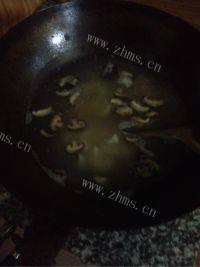 家常菜香菇豆腐汤做法图解8)