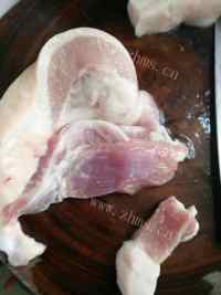 好吃的板栗烧肉做法图解1)