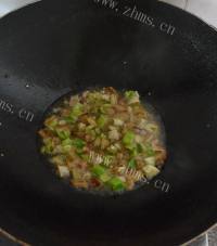 美味三丁酱拌面做法图解6)