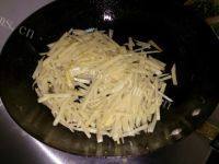 「DIY美食」青椒土豆丝做法图解5)