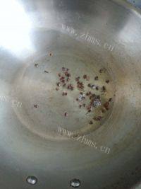 家常菜香菜炒肉丝做法图解6)