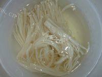 有特色的凉拌金针菇做法图解2)