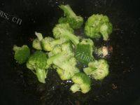 绿色食物之蒜蓉西兰花做法图解6)