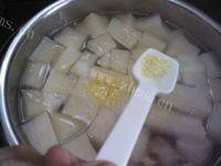 清甜的白萝卜排骨汤做法图解12)