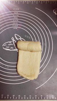 自制酸奶面包做法图解8)