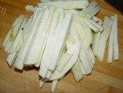 家常素炒茄子做法图解2)