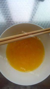 百吃不厌的孜然馒头粒做法图解5)