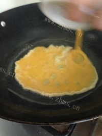 色香味浓的西红柿炒蛋做法图解5)