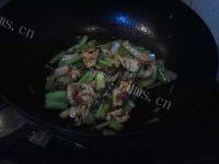 营养丰富的芹菜炒鸡蛋