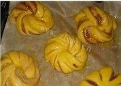 豆沙花卷做法图解10)