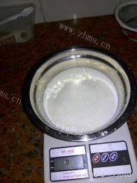 美味的椰蓉牛奶冻做法图解2)